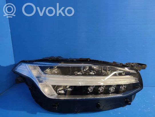 Volvo XC90 Priekinis žibintas 