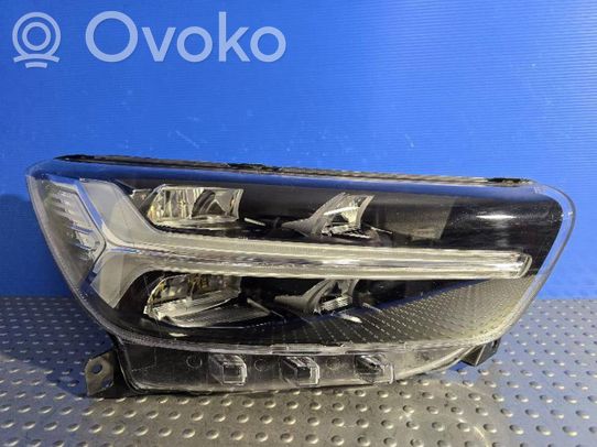 Volvo XC40 Priekinis žibintas 
