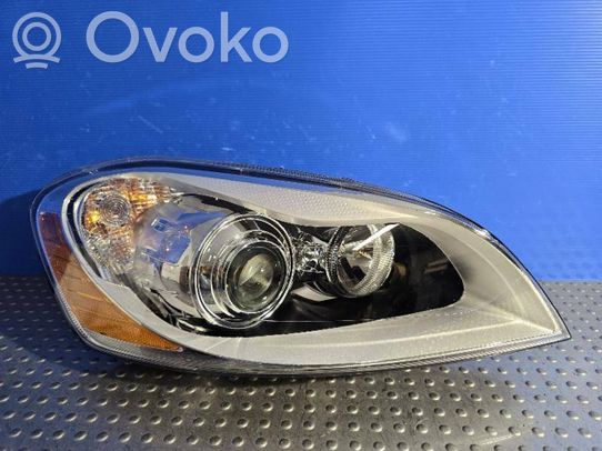 Volvo XC60 Priekinis žibintas 