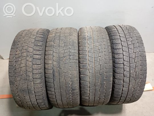 Opel Corsa D Pneus d'hiver R16 