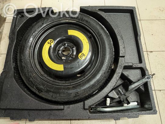 Audi Q3 8U R 18 rezerves ritenis 