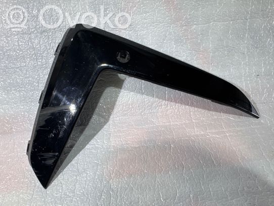 BMW 5 G30 G31 Mascherina inferiore del paraurti anteriore 