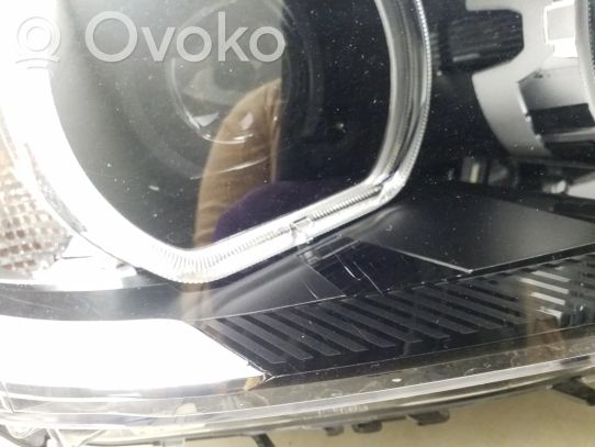 BMW 5 G30 G31 Priekinis žibintas 