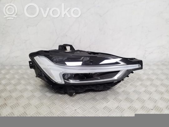 Volvo XC60 Priekinis žibintas 