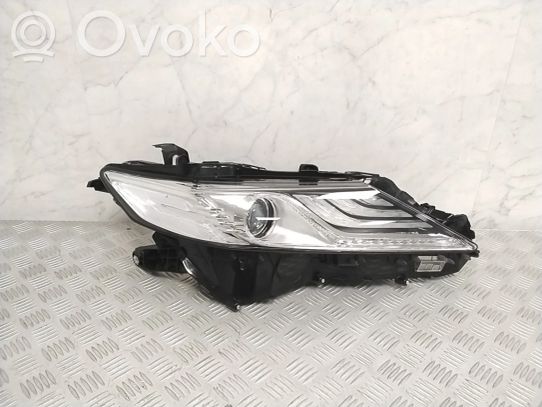 Toyota Camry VIII XV70  Priekinis žibintas 