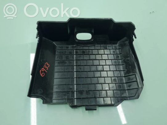 Renault Scenic I Нижняя отделка 
