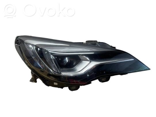Opel Astra K Priekinis žibintas 