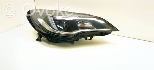 Opel Astra K Priekinis žibintas 