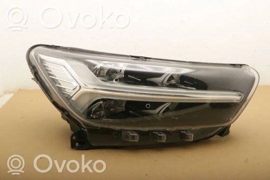 Volvo XC40 Priekinis žibintas 