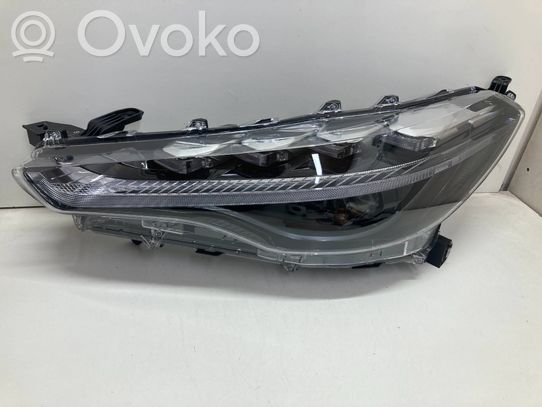 Toyota Corolla Cross Priekinis žibintas 