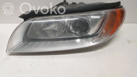 Volvo V70 Priekinis žibintas 