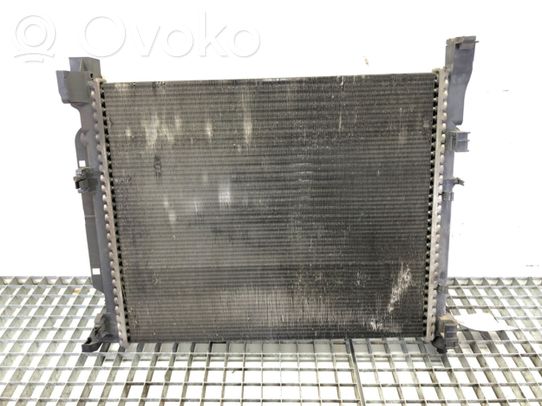Renault Kangoo II Radiateur de refroidissement 
