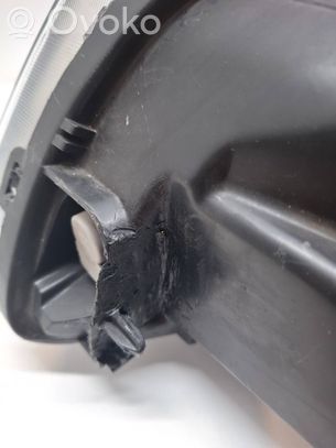 Volvo XC60 Priekinis žibintas 