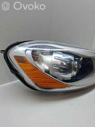 Volvo XC60 Priekinis žibintas 