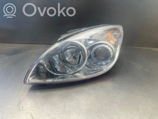Hyundai i30 Priekinis žibintas 