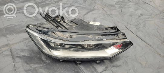 Volkswagen PASSAT B8 Priekinis žibintas 