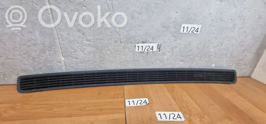 Volkswagen Eos Etupuskurin alempi jäähdytinsäleikkö 