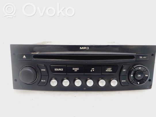 Radio / CD/DVD atskaņotājs / navigācija   96591777XT
