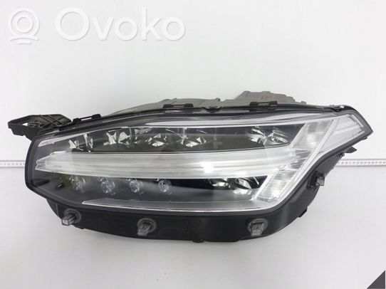 Volvo XC90 Priekinis žibintas 