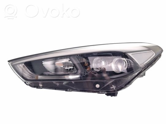 Hyundai Tucson TL Priekinis žibintas 