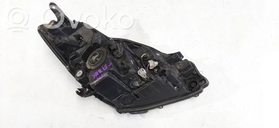 Toyota Yaris Priekinis žibintas 