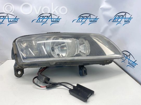 Audi A6 S6 C6 4F Priekinis žibintas 