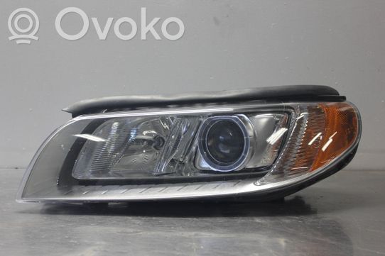 Volvo V70 Priekinis žibintas 