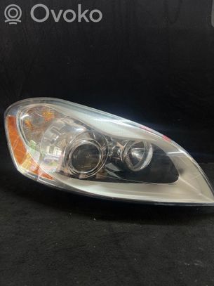 Volvo XC60 Priekinis žibintas 