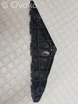 Toyota Avensis T270 Staffa di rinforzo montaggio del paraurti anteriore 