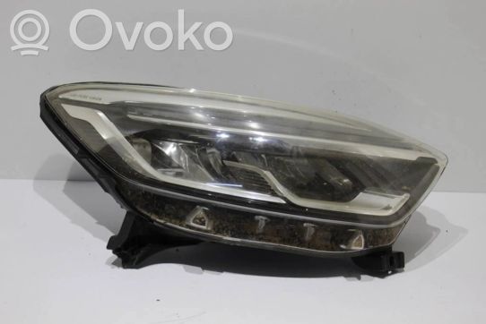 Renault Captur Priekinis žibintas 