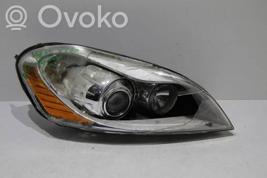 Volvo XC60 Priekinis žibintas 