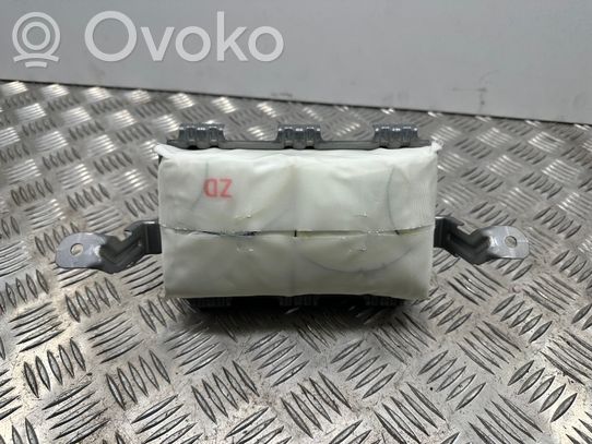 Lexus CT 200H Keleivio oro pagalvė 