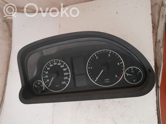 Mercedes-Benz A W169 Licznik / Prędkościomierz 