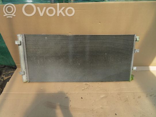Opel Movano B Jäähdyttimen lauhdutin (A/C) 