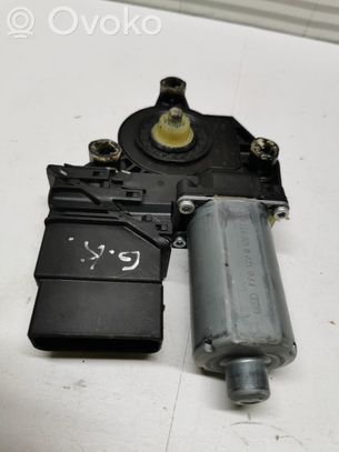 Volkswagen Golf V Motorino alzacristalli della portiera posteriore 