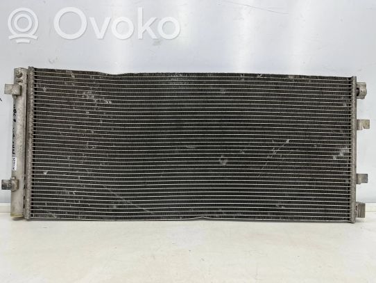 Opel Movano B Jäähdyttimen lauhdutin (A/C) 