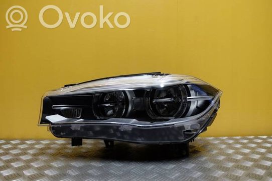 BMW X5 F15 Priekinis žibintas 