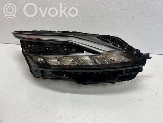 Nissan Qashqai J12 Priekinis žibintas 