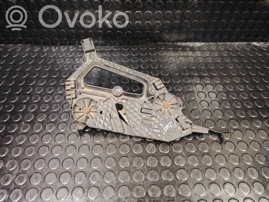 Skoda Octavia Mk2 (1Z) Держатель передней фары 