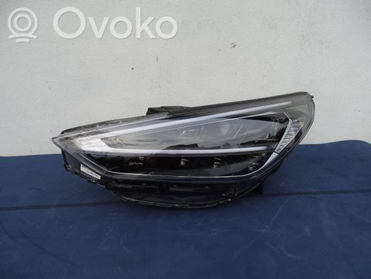 Hyundai i30 Priekinis žibintas 