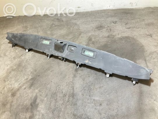 Land Rover Evoque II Takaluukun rekisterikilven valon palkki 