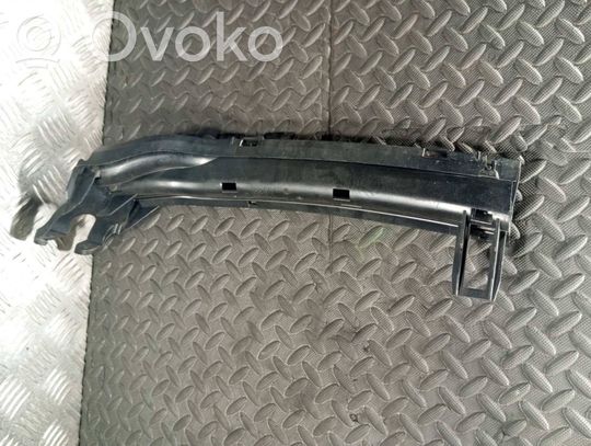 BMW 5 GT F07 Kita variklio skyriaus detalė 