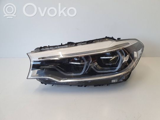 BMW 5 G30 G31 Priekinis žibintas 