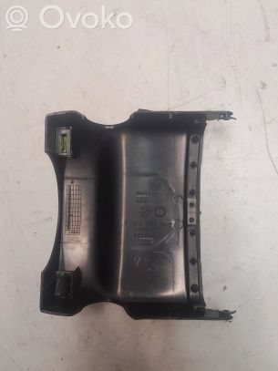 Volkswagen Jetta V Steering wheel column trim 