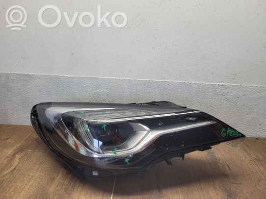 Opel Astra K Priekinis žibintas 