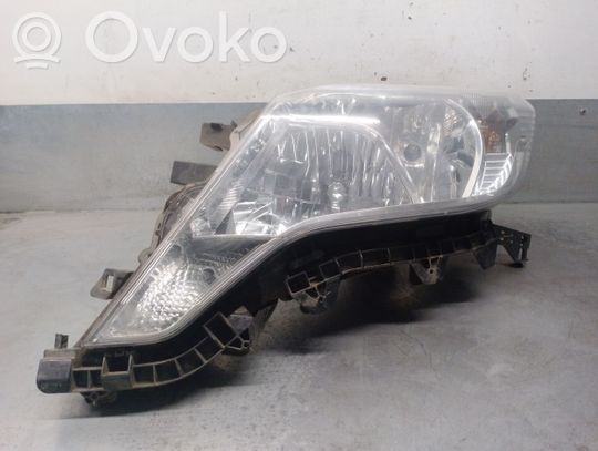 Toyota Land Cruiser (J200) Priekinis žibintas 