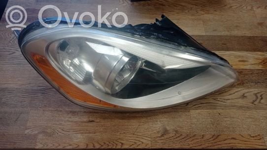 Volvo XC60 Priekinis žibintas 