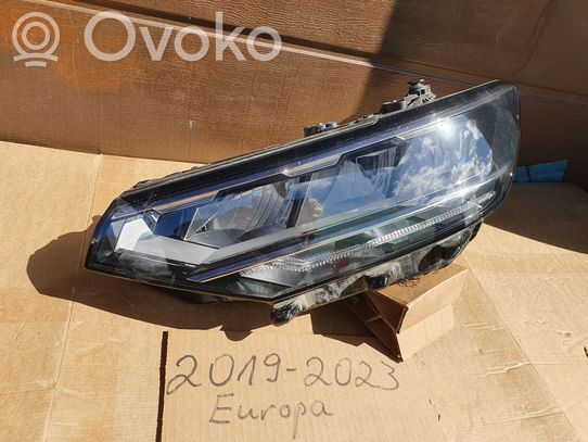 Volkswagen PASSAT B8 Priekinis žibintas 