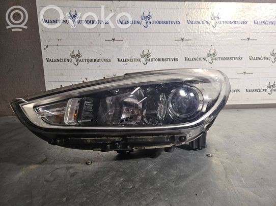 Hyundai i30 Priekinis žibintas 