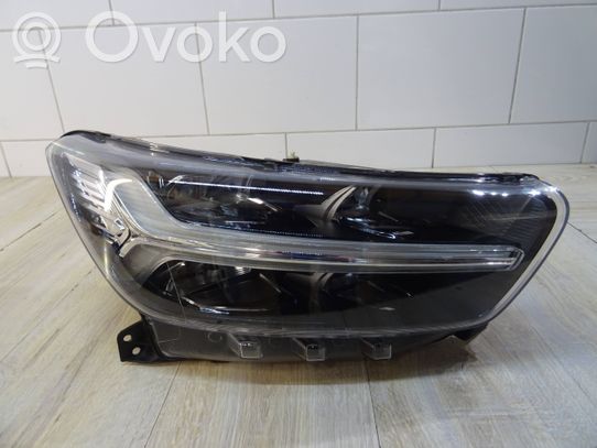 Volvo XC40 Priekinis žibintas 
